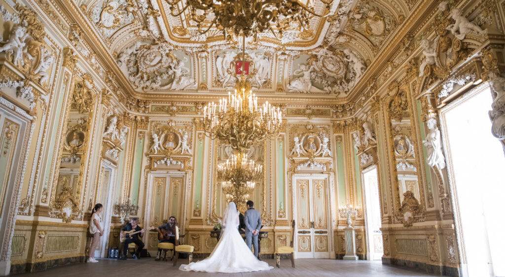 パラッツォパリジオ宮殿