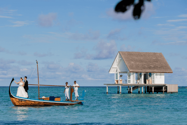 フォーシーズンズ モルディブ アット ランダーギラーヴァル ドーニで入場