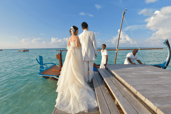 フォーシーズンズ モルディブ アット ランダーギラーヴァル ドーニで入場